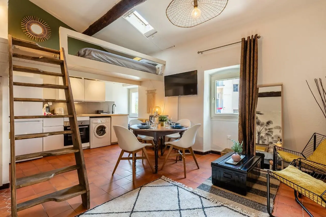 Le Panier Enchante - Suites & Loft - Terrasse Et Patio Au Dessus Du Vieux Port Marseille