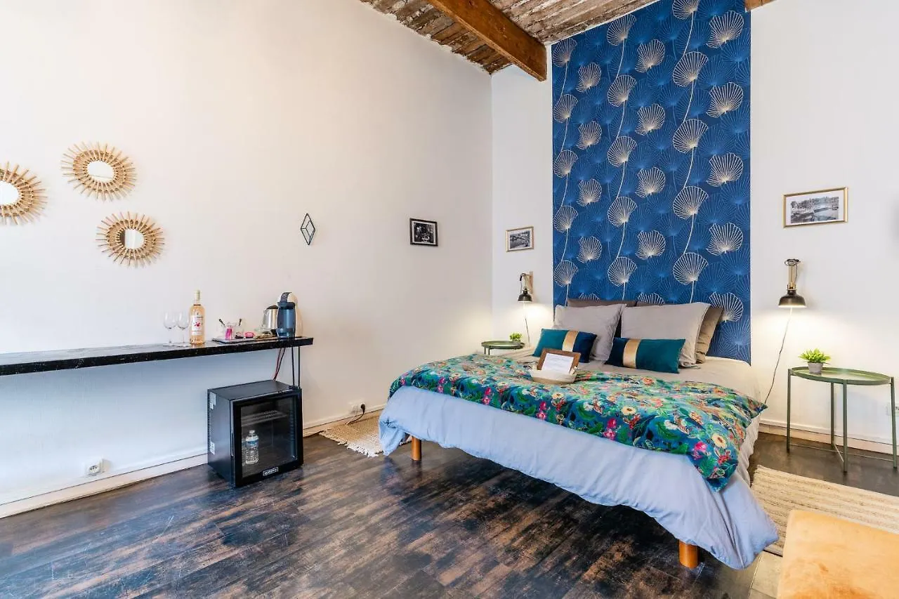 Le Panier Enchante - Suites & Loft - Terrasse Et Patio Au Dessus Du Vieux Port Marseille France